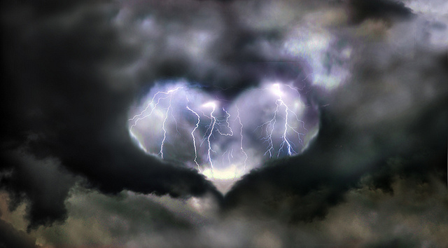 heart shape lightning cloud